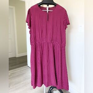 Old Navy Checkered Flutter Sleeve Dress